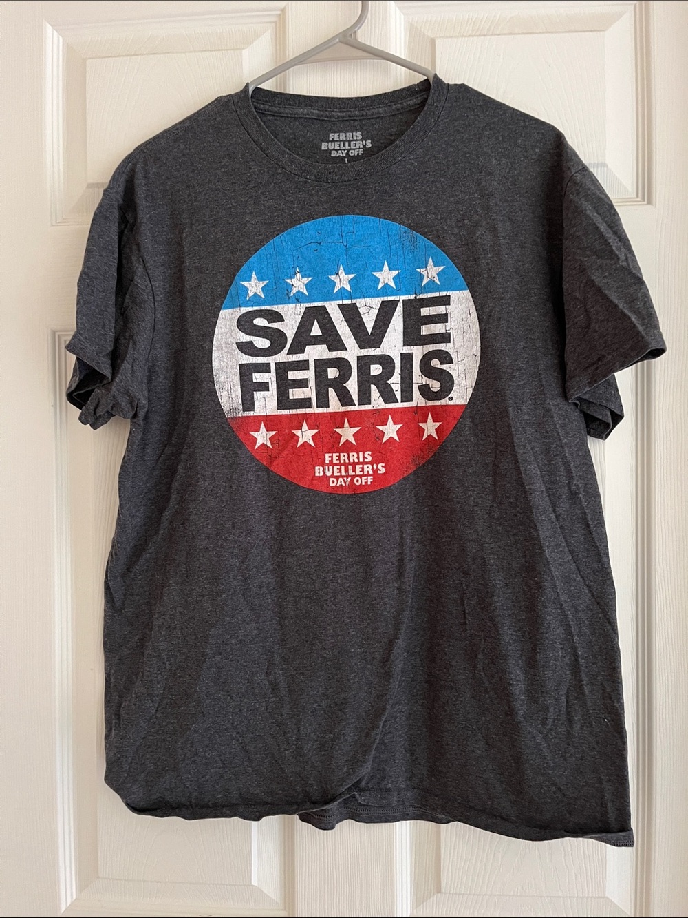 Save Ferris - Ferris Bueller's Day Off Gray Short Sleeve, Crew Neck T-Shirt - La